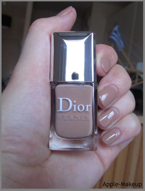 Dior Vernis 413 Grege .